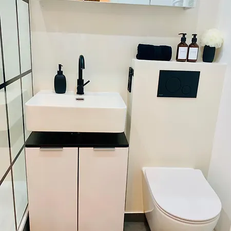 Apartment Modernes 1 Direkt Am Worthsee